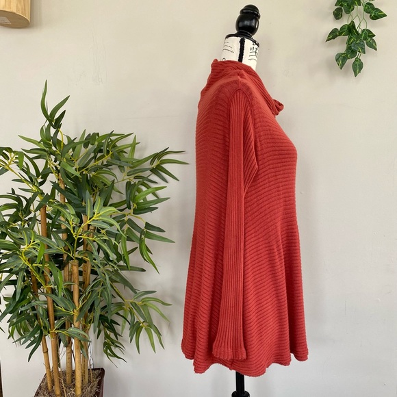 Free People Lover Rust Ribbed Split Back Pullover - Picture 4 of 8